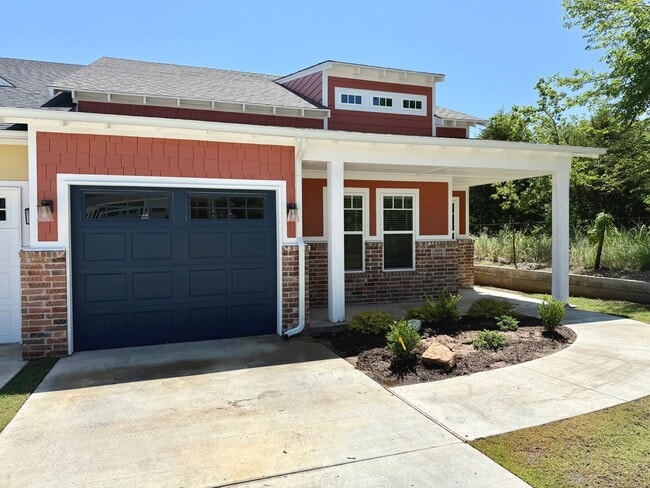 Photo - Large 2 Bed, 2 Bath in Beautiful Well Main...