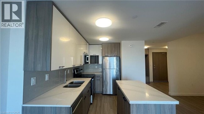 Photo - 49 Walnut St S Unit 912