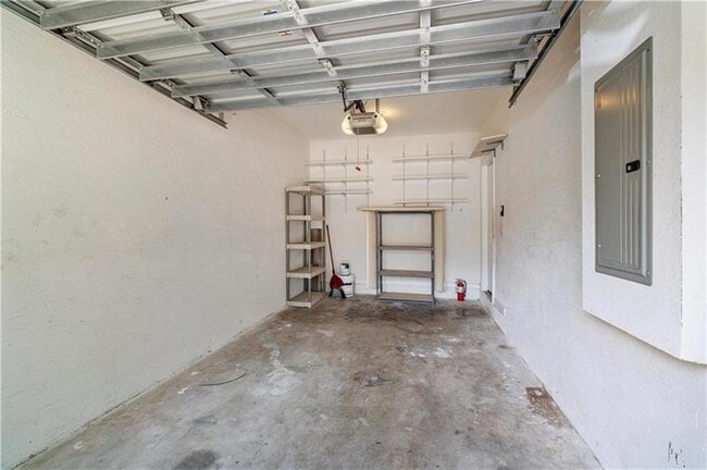 Photo - 6373 Landings Way