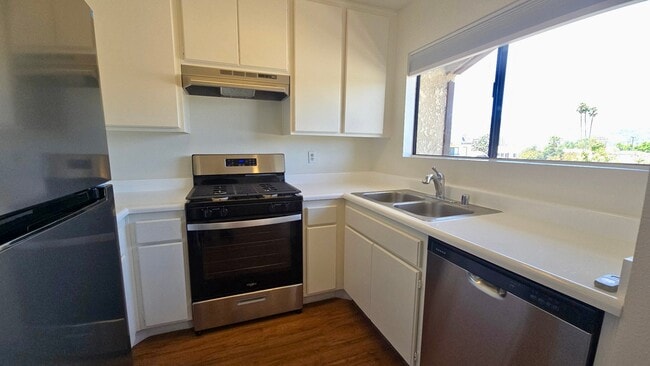 Photo - 657 W California Ave