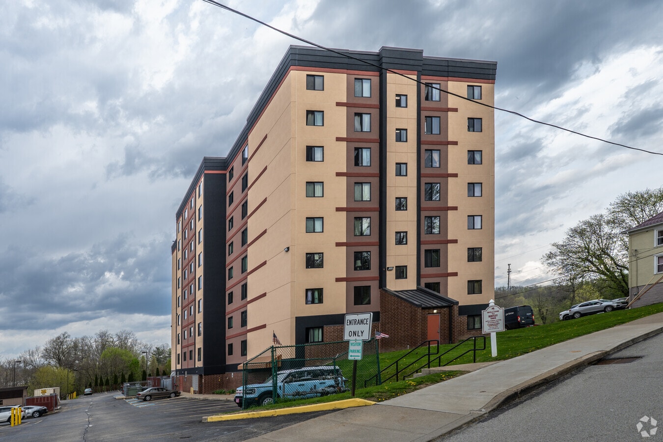 Photo - Bentley Tower