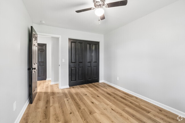 1BR, 1BA - 541SF - Bedroom