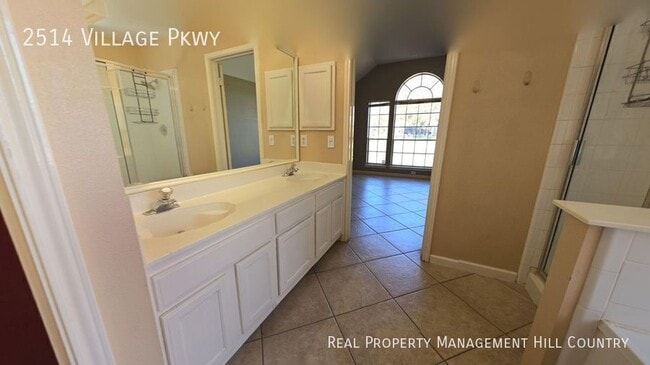Photo - 2514 Village Pkwy