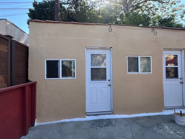 Photo - 3430 Cattaraugus Ave Unit 2