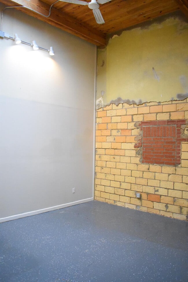 Photo - 1401 Avenue J