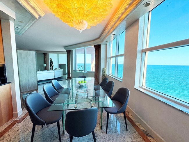 Photo - 2110 N Ocean Blvd Unidad 15B