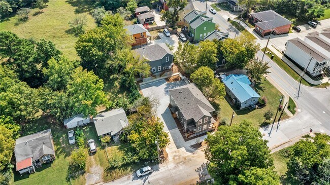 Photo - 576 S Willow Ave