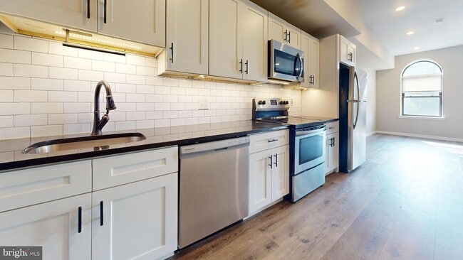 Photo - 2217 N 33rd St