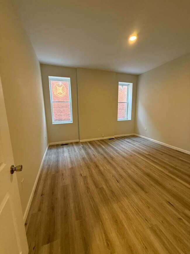 Photo - "Charming 2-Bed Oasis in St. Louis City – Spacious 1000 Sq Ft Living at 3215-3217 Nebraska Ave!" Unidad 3217-1F Nebraska Ave