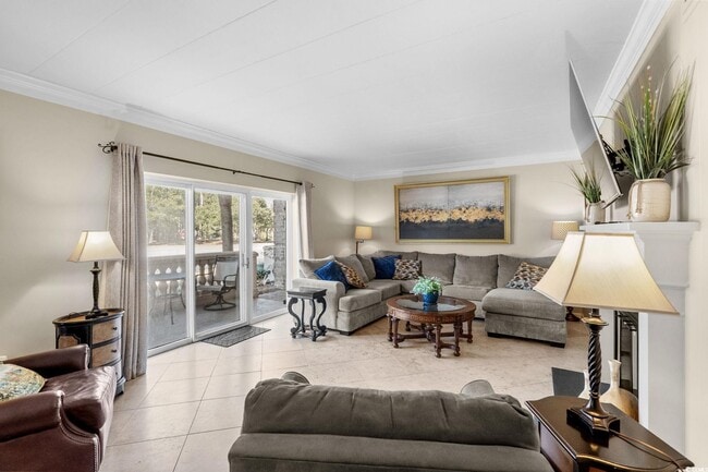 Photo - 10100 Lakeshore Dr