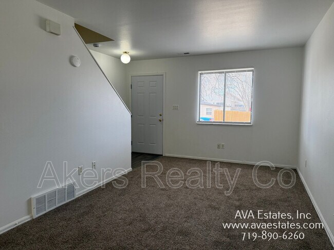 Photo - 1405 E 19th St