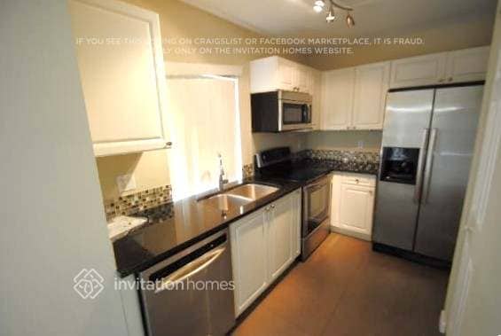 Photo - 175 SE 2nd Ct