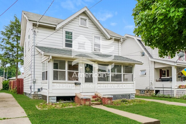 Photo - 1173 Herberich Ave