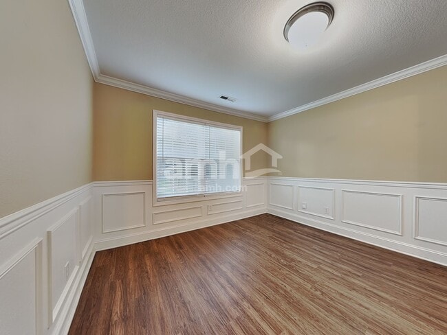 Photo - 6317 Stillglen Ln