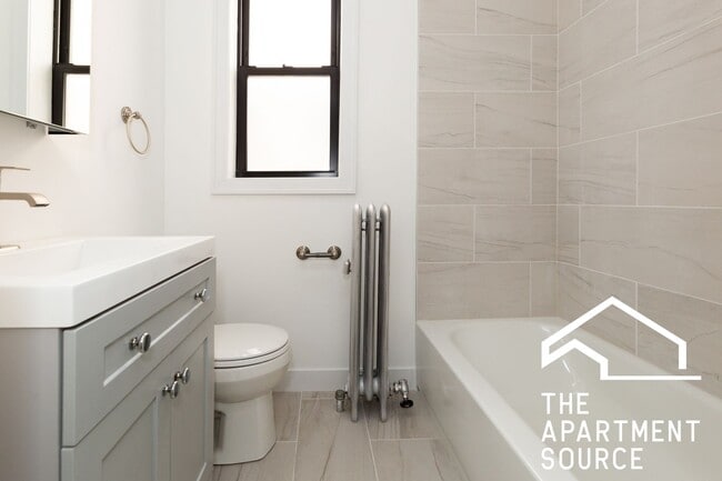 Photo - 432 W Surf St Unit 207