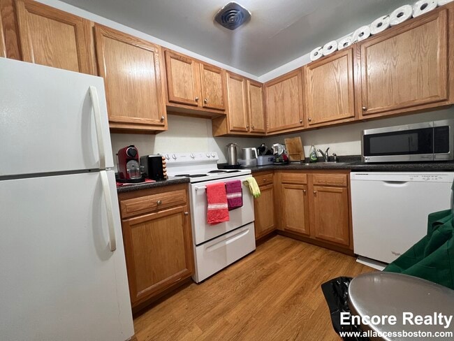 Photo - 312 Tappan St Unidad 7D