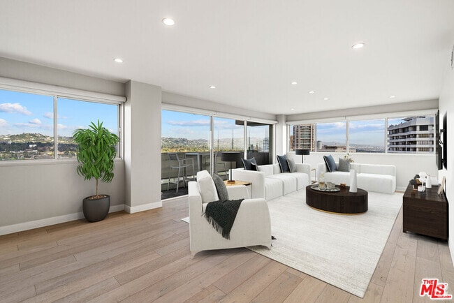 Building Photo - 10701 Wilshire Blvd Unit 1801 Rental