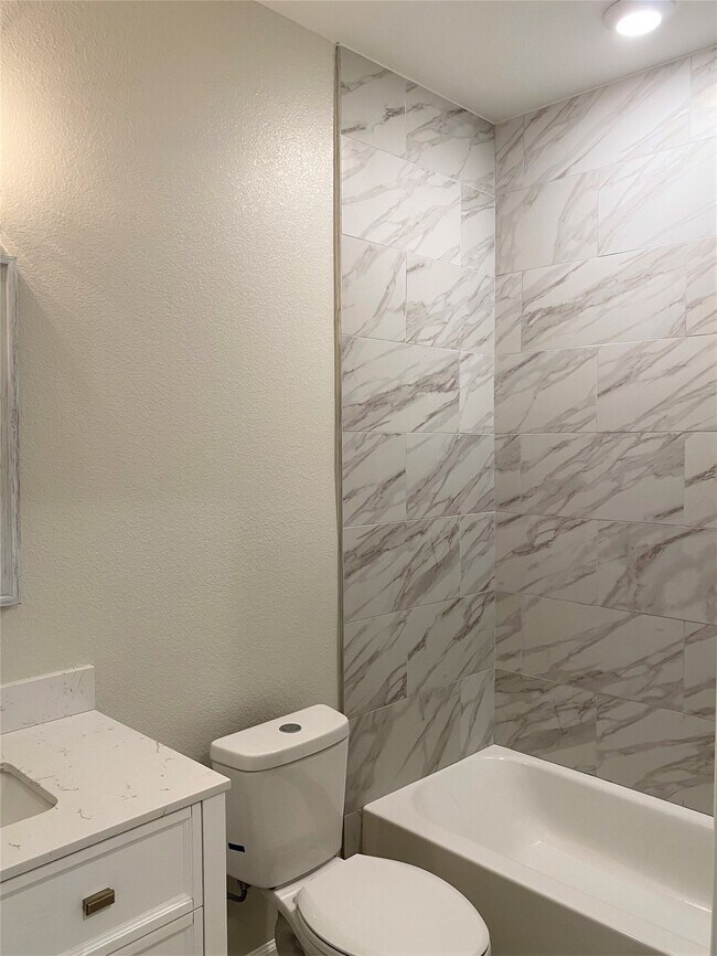 Photo - 7910 Avenue B