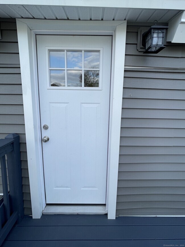 22 Belden Ct Apartment Unit 2 New London, CT