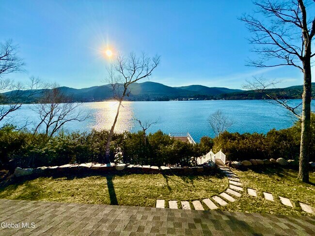 Photo - 16 Newton St