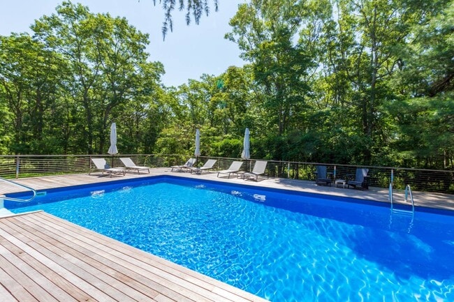 Photo - 12 Coultes Ln