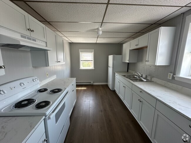 Building Photo - 300-306 W Main St Rental