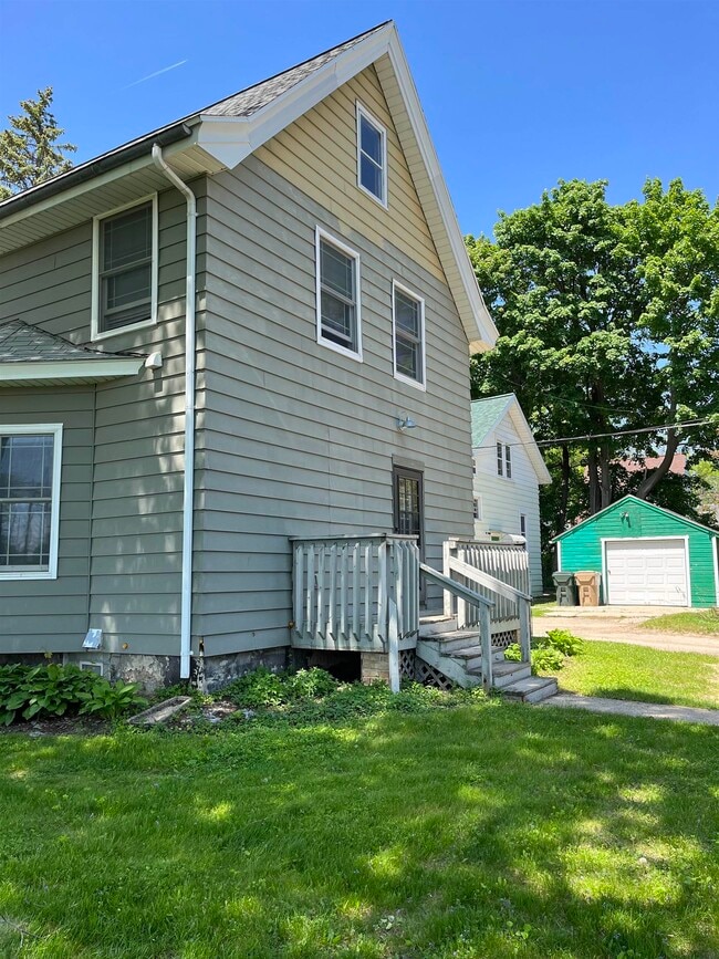 Photo - 1507 Beld St