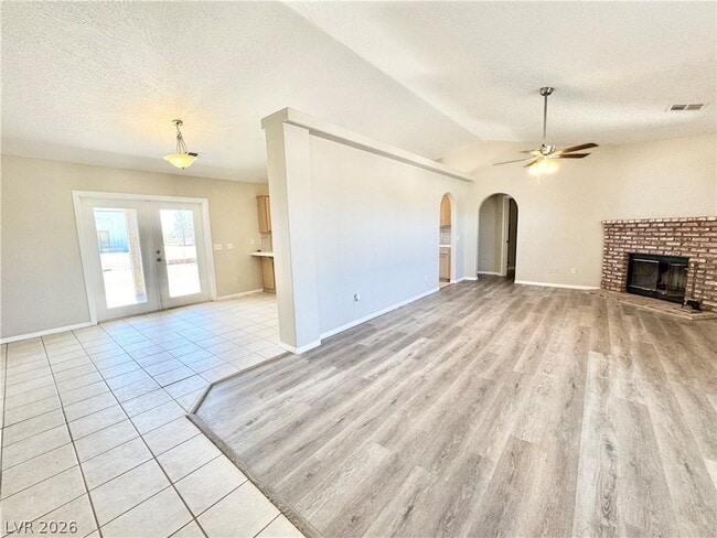 Photo - 2671 N Murphy St