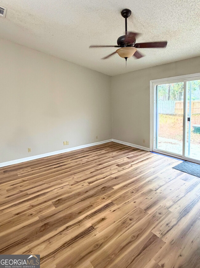 Photo - 1200 Sussex Pl