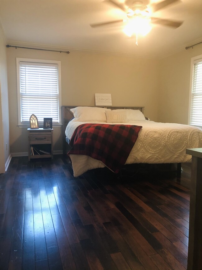 Photo - 1070 Acorn Ct