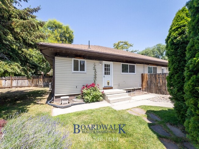 Building Photo - 1781 Lincoln Ln Unit 1781 Lincoln Ln