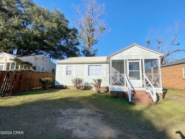 Home Centrally Located in Marianna, FL - Home Centrally Located in Marianna, FL