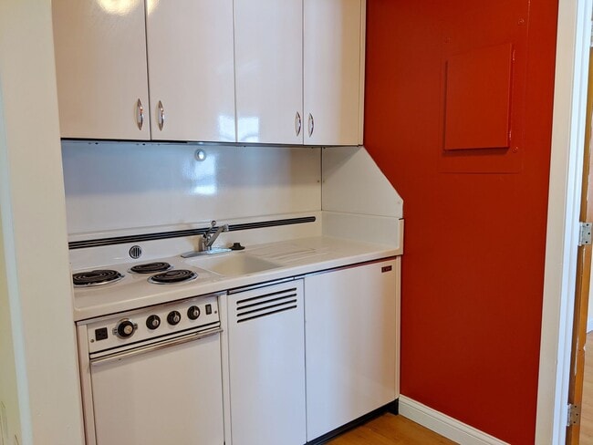 Sassafras Apartments