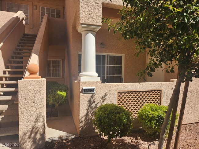 Building Photo - 2925 Wigwam Pkwy Unit 1612 Rental
