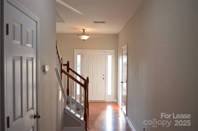 Photo - 9712 Walkers Glen Dr NW