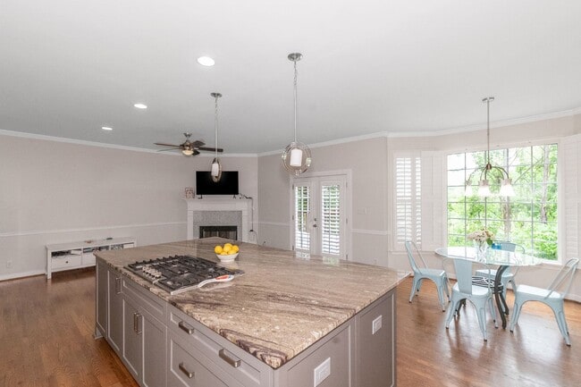 Photo - Luxury 5-bedroom 4-bath home in the beautiful city of Alpharetta