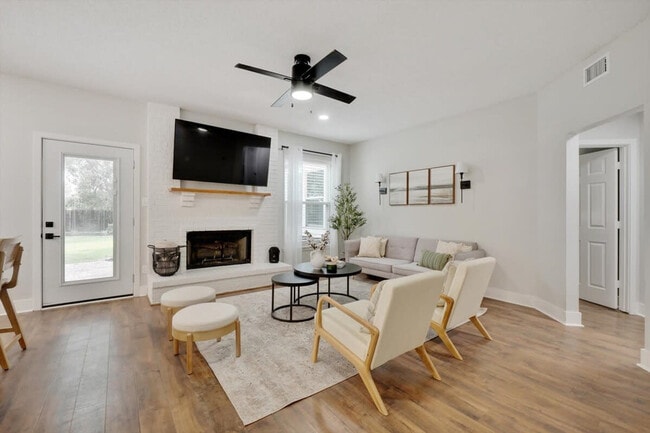 Photo - 2200 Glenbrook St Unidad ID1019560P