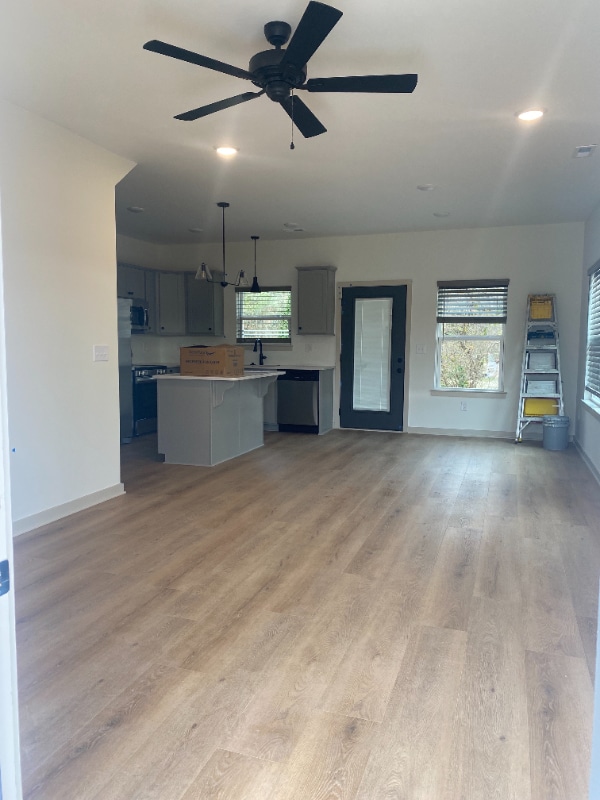 Photo - 311 W Broad St