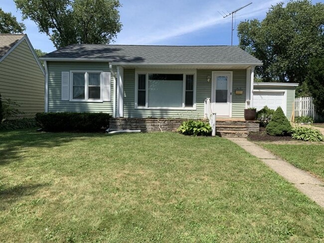 Building Photo - 425 9th St Rental