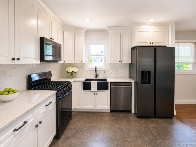 Photo - 120 42nd St