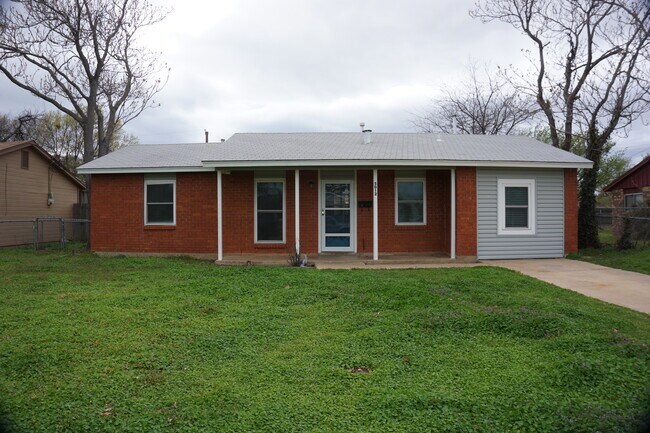 Photo - 5012 Lakefront Dr