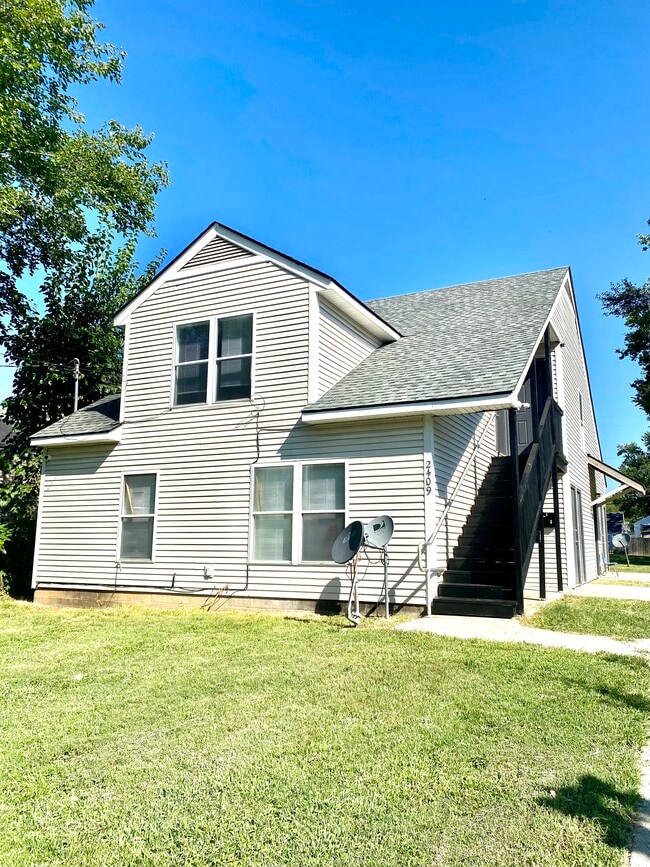 Photo - 2409 Rowan St Unit 3