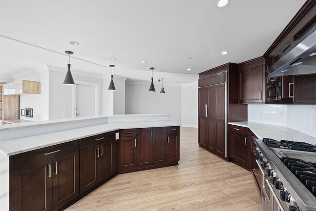 Photo - 25 Forest St