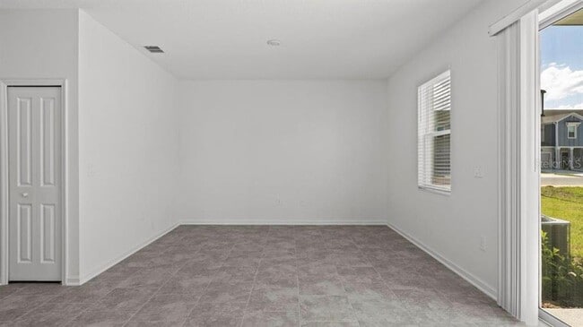 Photo - 3262 Laurent Lp