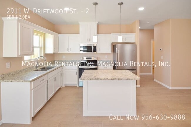 Photo - 2911 W Driftwood St Unit 2