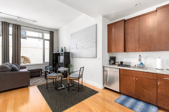 Photo - 31 Van Ness Ave Unidad ID1026708P