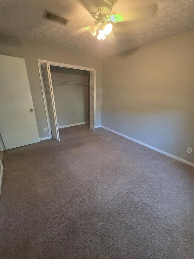 Photo - 7136 Breckenridge Dr