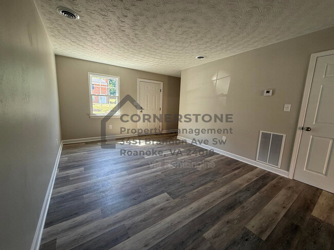 Photo - 1902 Yeager Ave NE Unidad Apt 4