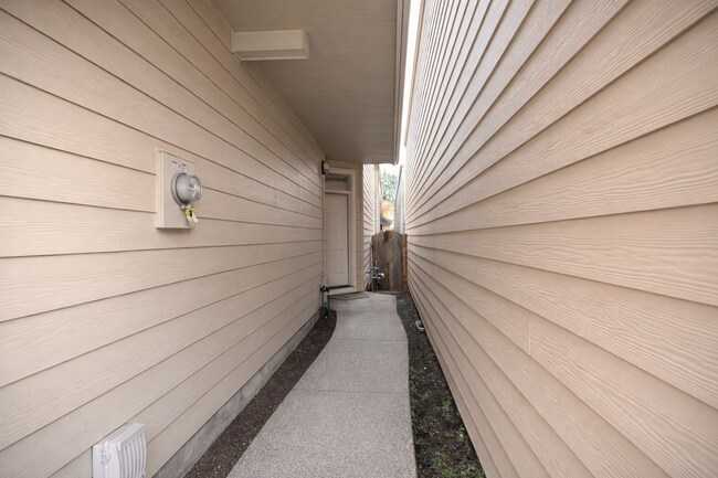 Photo - 13106 NE 25th St