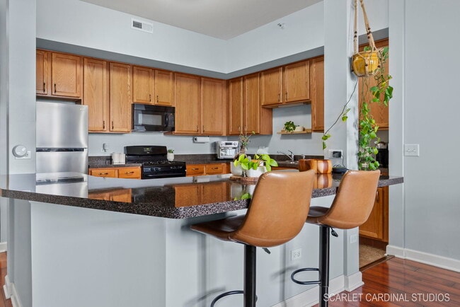 Photo - 77 N Wolf Rd Unit 601